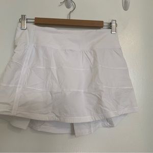 Lululemon size 6 white tennis Skort